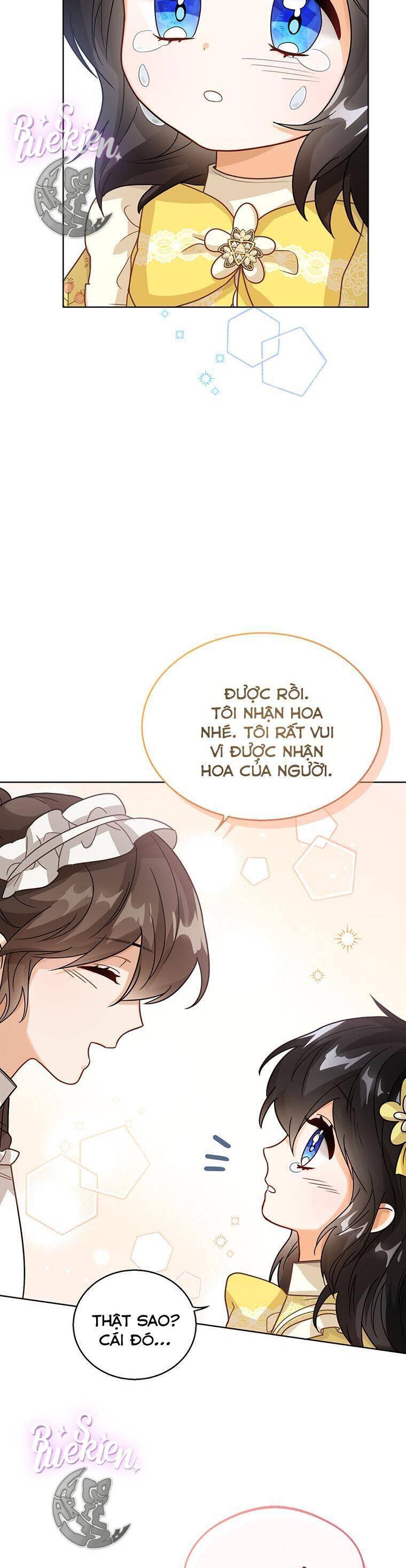 công chúa bé con nhìn vào cửa sổ trạng thái chapter 10 - Next chapter 11